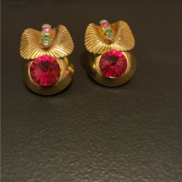 Jewelry - Elegant Gold and Pink Earrings